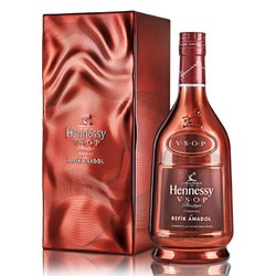 Hennessy 轩尼诗 Refik Anadol特别版 V.S.O.P 干邑白兰地 40%vol 700ml 礼盒装批发价多少钱？