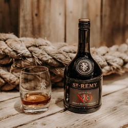 RÉMY MARTIN 人头马 圣雷米X.O 法国白兰地 40度洋酒 700ml包邮价多少钱？